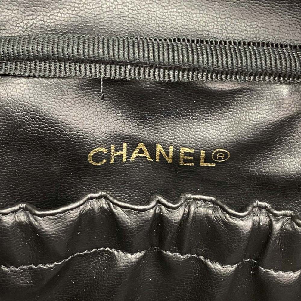 CHANEL Black Caviar Leather Vanity Bag - Picture 5 of 9